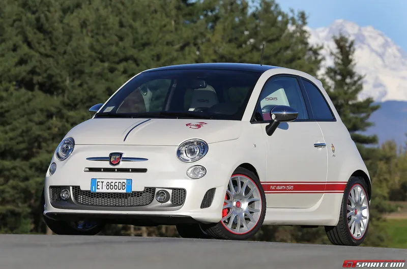 Abarth 595 photo - 10