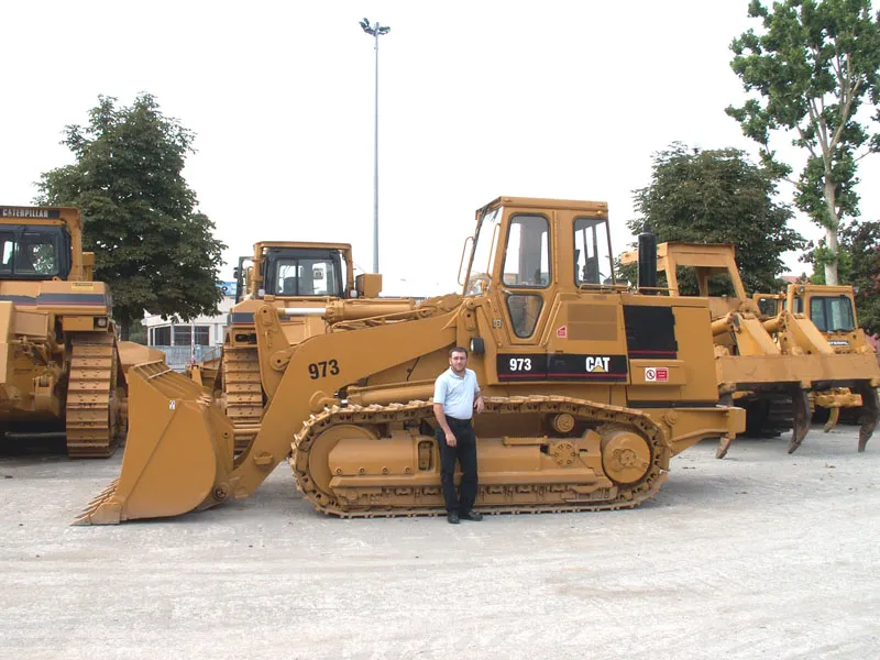 Caterpillar 983 photo - 1