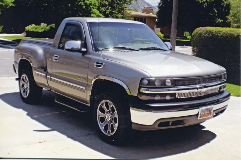 Chevrolet 2000 photo - 1