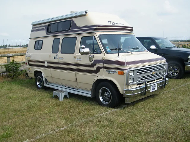 Chevrolet camper photo - 1