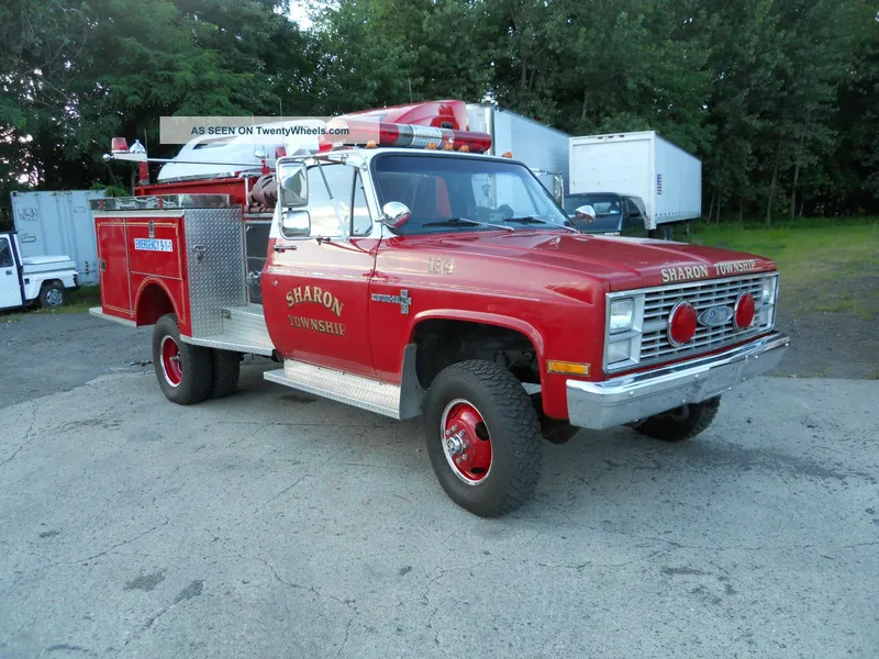 Chevrolet firetruck photo - 6