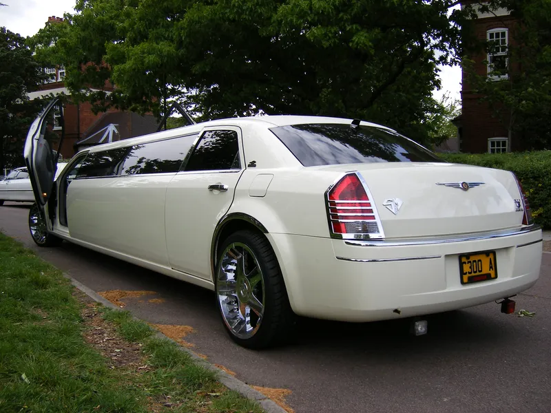 Chrysler limousine photo - 2