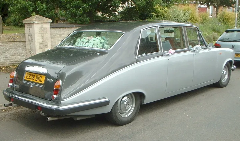 Daimler limousine photo - 9