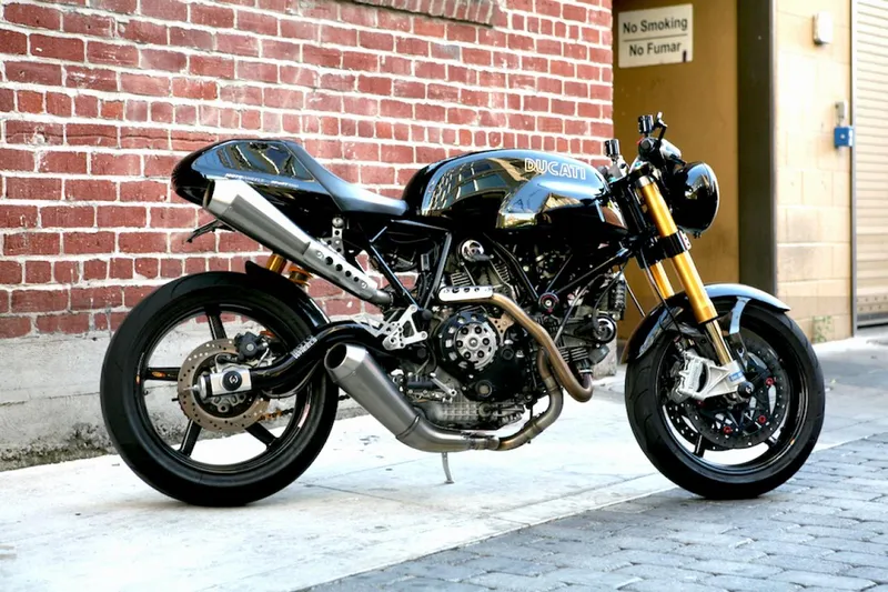 Ducati 1000s photo - 10