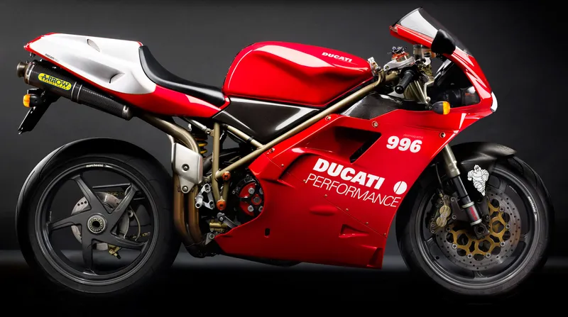 Ducati 996 photo - 8