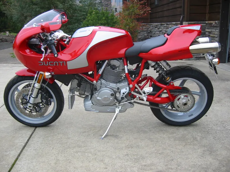Ducati mh900e photo - 2