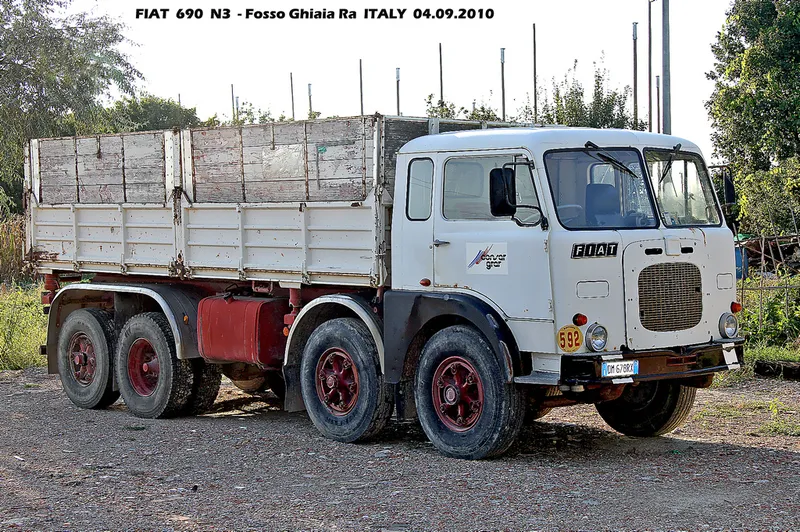 Fiat 690 photo - 1