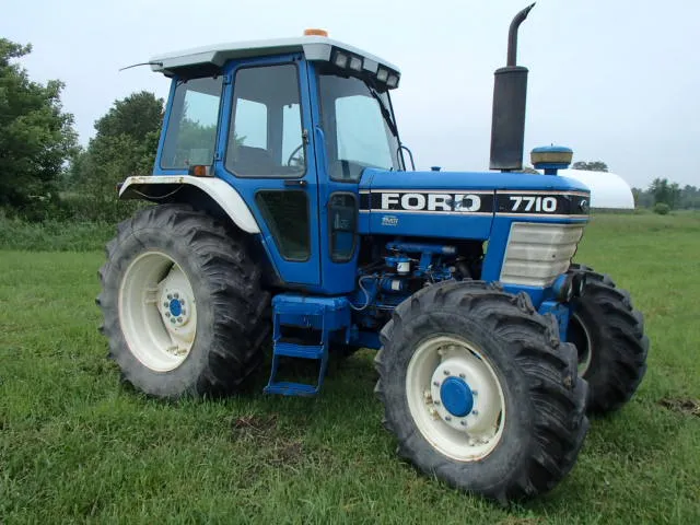 Ford 7710 photo - 5