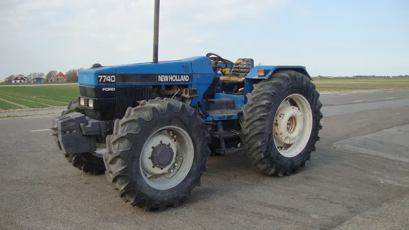Ford 7740 photo - 10