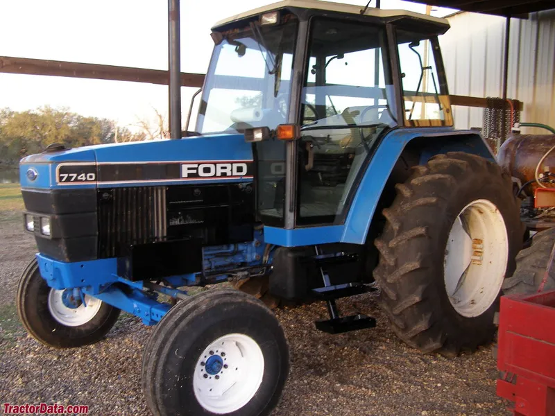 Ford 7740 photo - 3