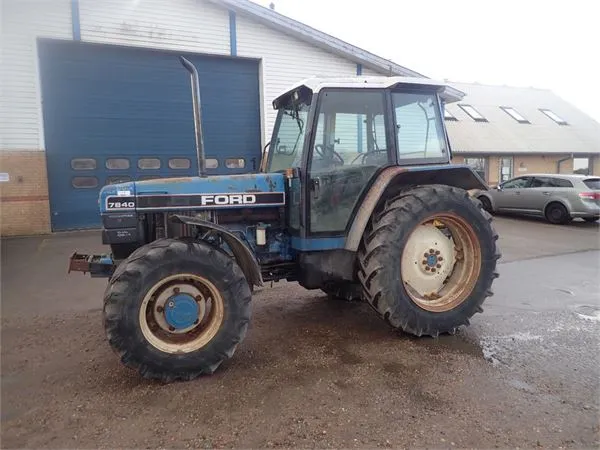 Ford 7840 photo - 10