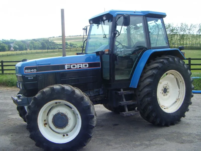 Ford 8240 photo - 2