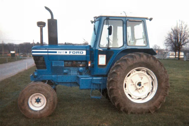 Ford 8700 photo - 1