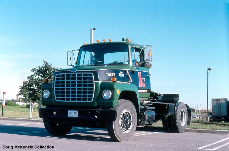 Ford 9000 photo - 10