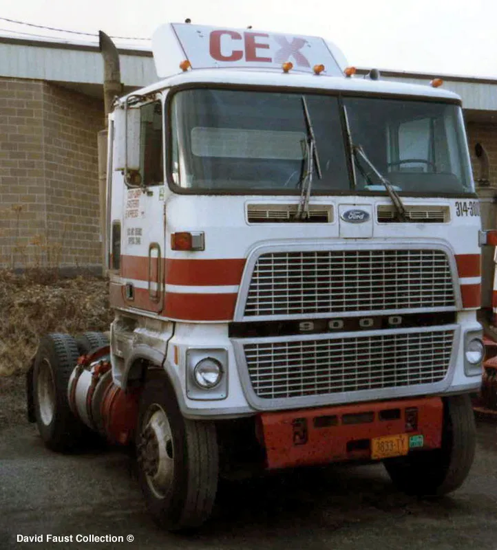 Ford cl9000 photo - 4
