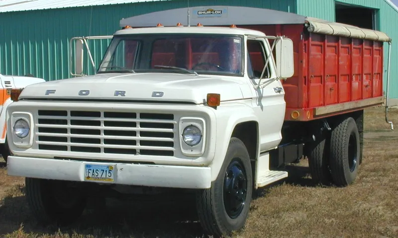 Ford d600 photo - 5