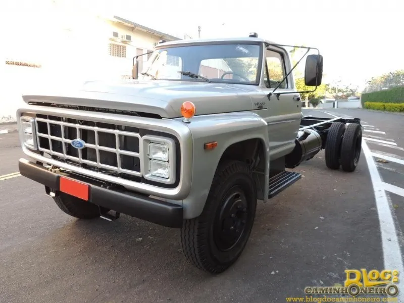 Ford f-11000 photo - 3
