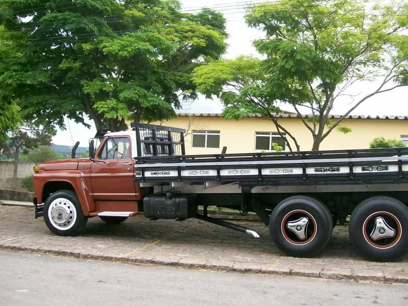 Ford f-13000 photo - 3