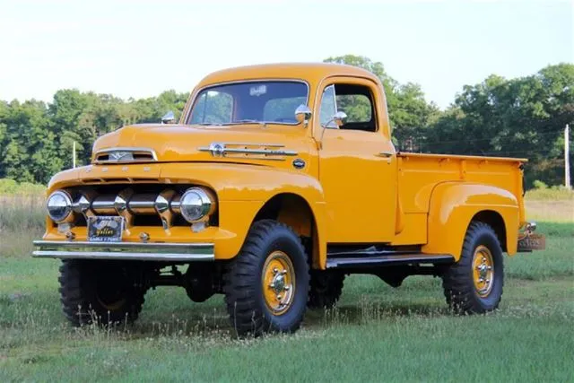 Ford f-2 photo - 2