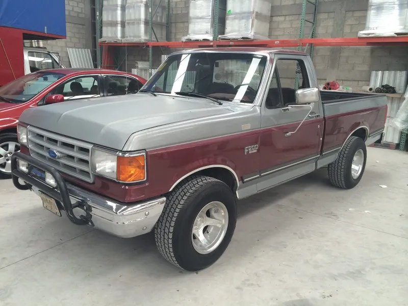 Ford f-200 photo - 4