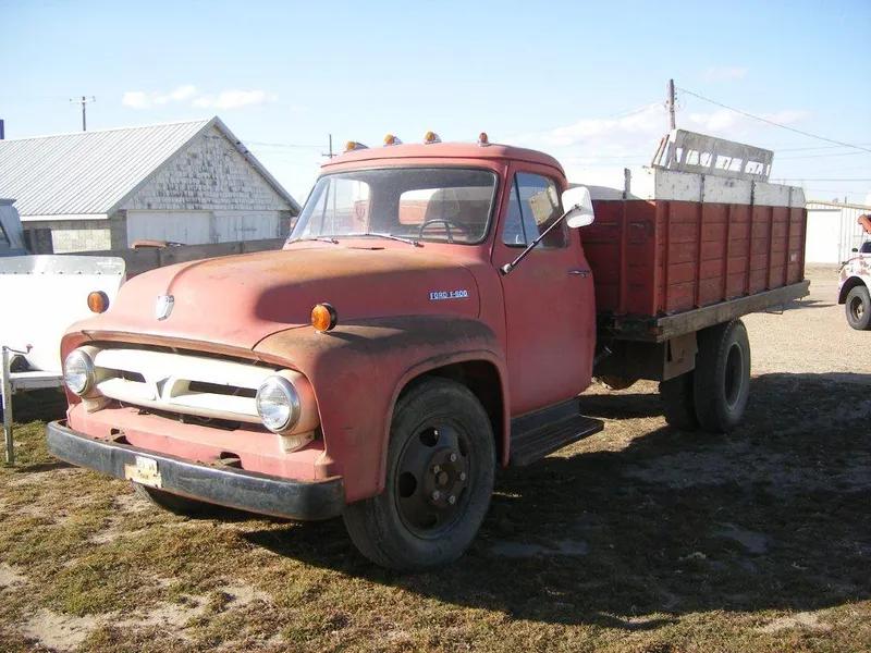 Ford f-600 photo - 8