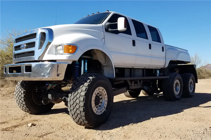 Ford f-650 photo - 2