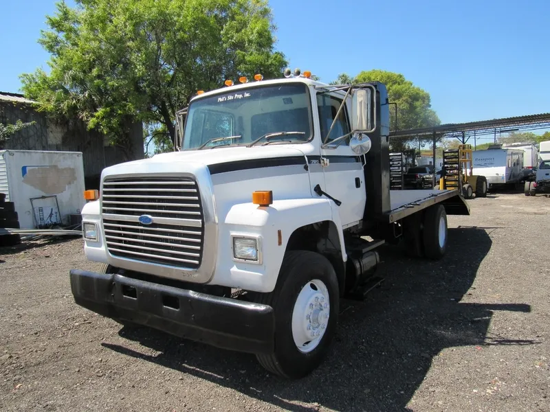 Ford f-7000 photo - 10