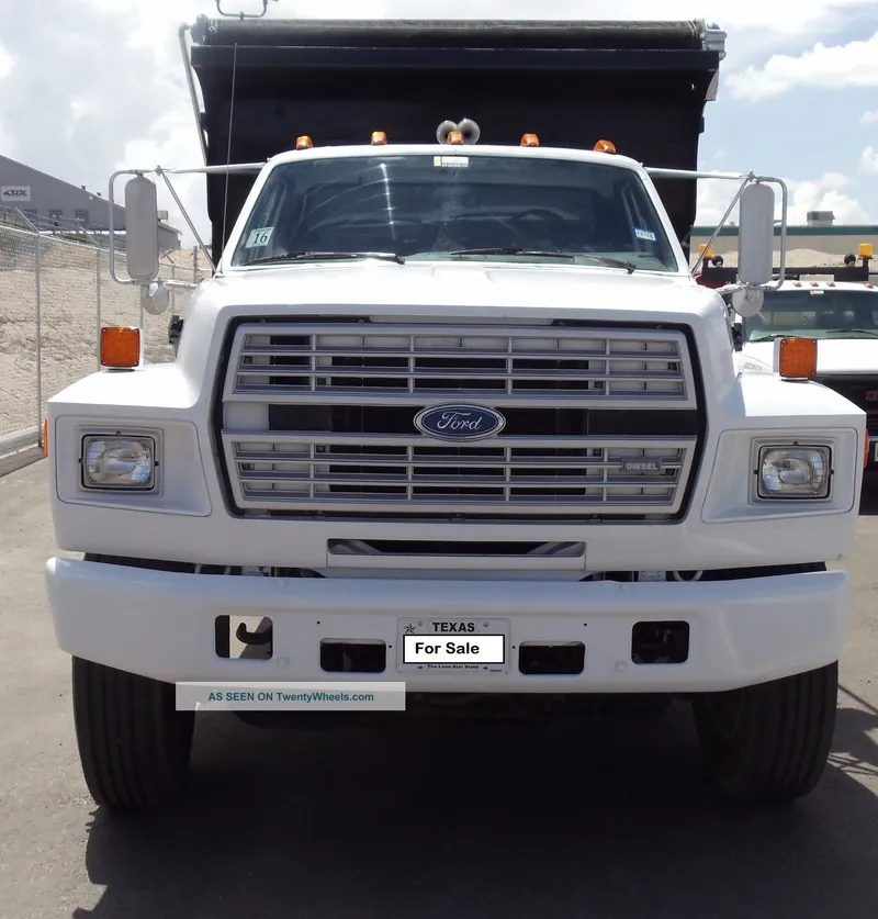Ford f-7000 photo - 5
