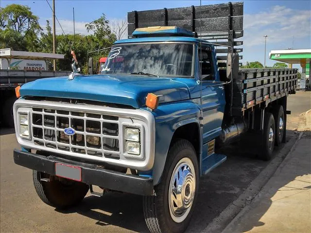 Ford f-7000 photo - 6