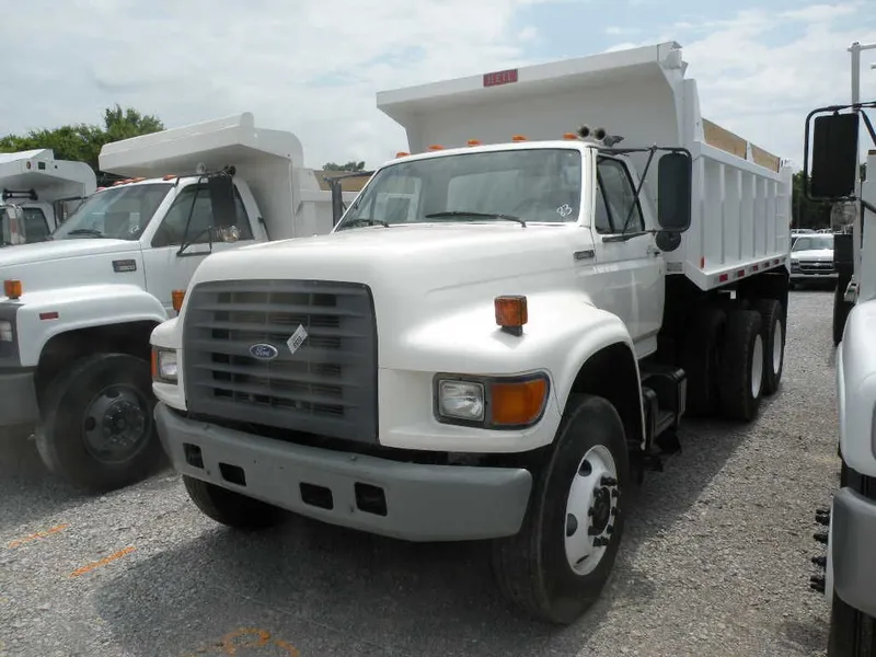 Ford f-900 photo - 5