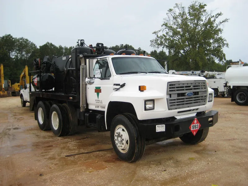 Ford f-900 photo - 7