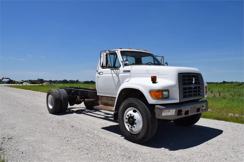Ford f800 photo - 10