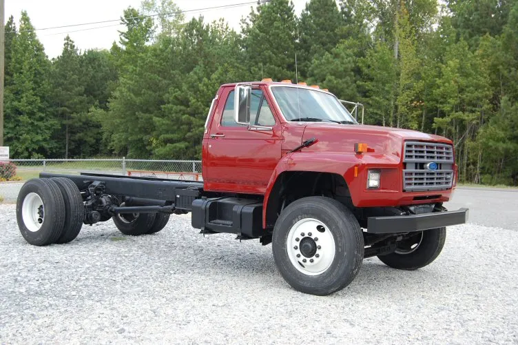 Ford f800 photo - 3