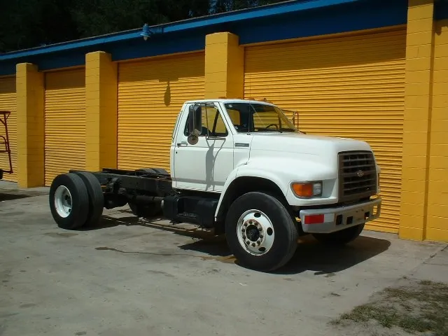 Ford f800 photo - 4