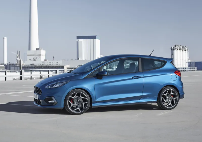 Ford fiesta photo - 4