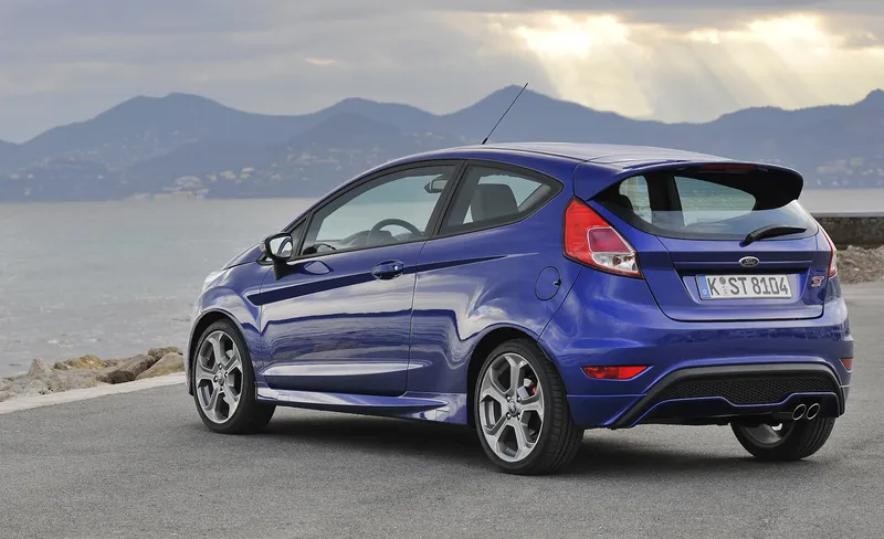 Ford fiesta photo - 9