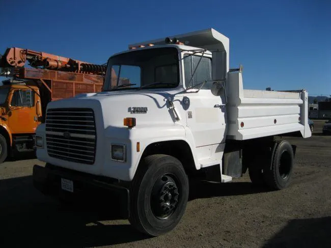 Ford l7000 photo - 8