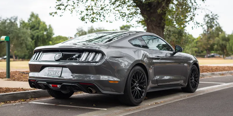 Ford mustang photo - 6