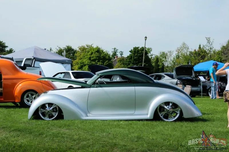 Ford roadster photo - 10