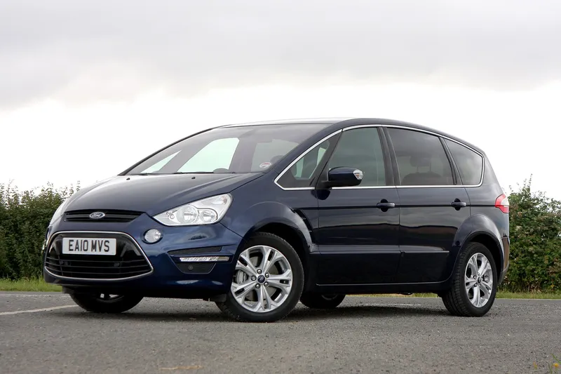 Ford s-max photo - 9