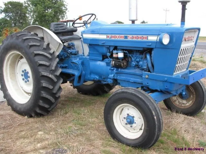 Ford tractor photo - 10