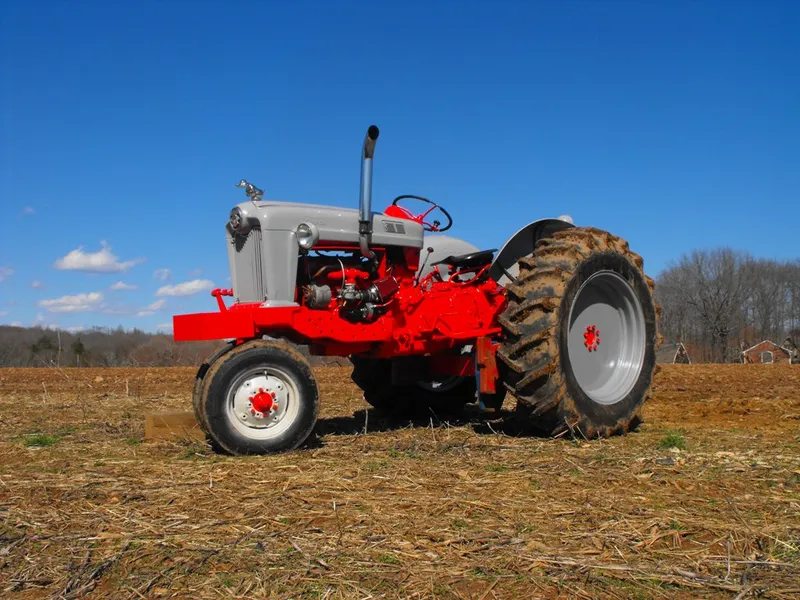 Ford tractor photo - 4