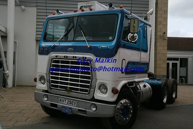 Ford wt9000 photo - 9