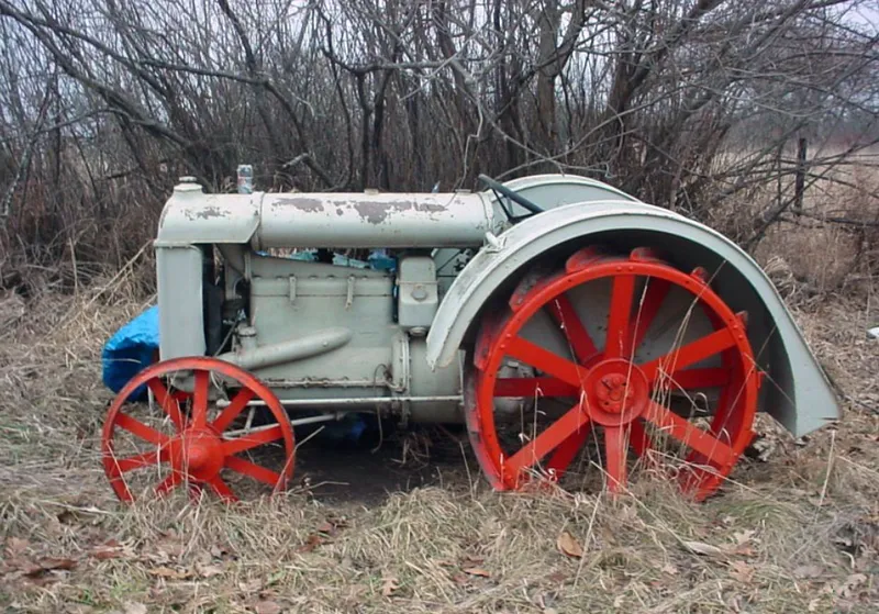 Fordson tractor photo - 7