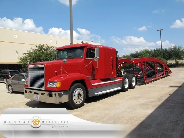Freightliner conventional photo - 10