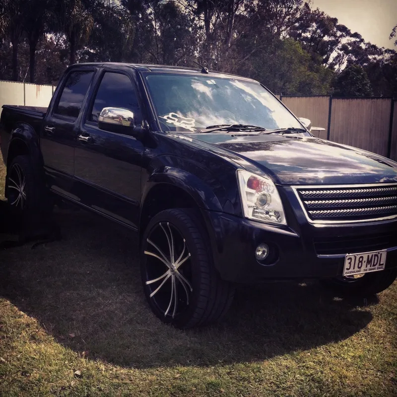 Holden rodeo photo - 7