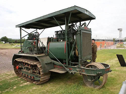 Holt tractor photo - 9