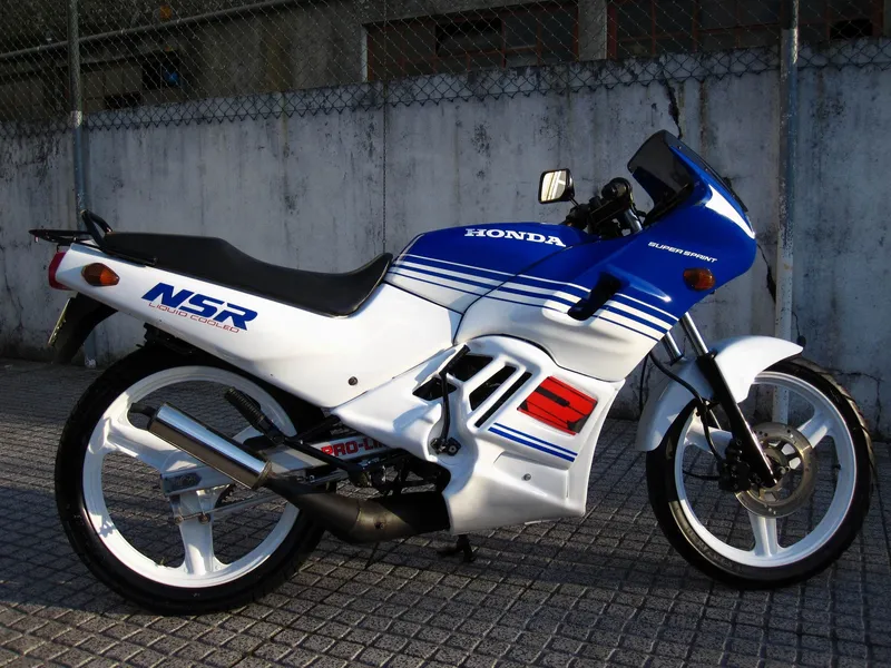 Honda nsr photo - 10