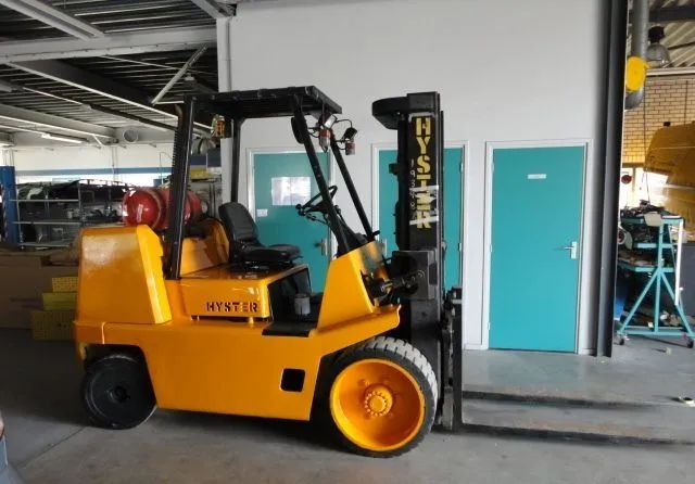 Hyster spacesaver photo - 3