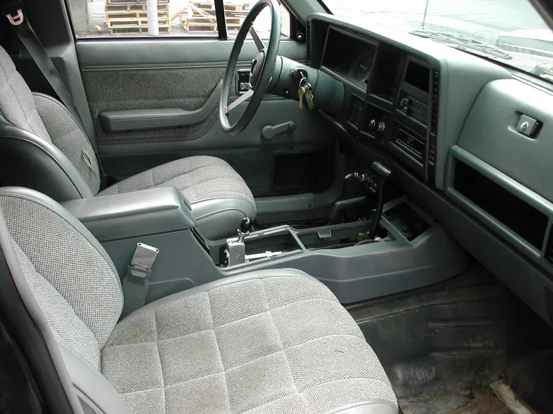 Jeep interior photo - 10
